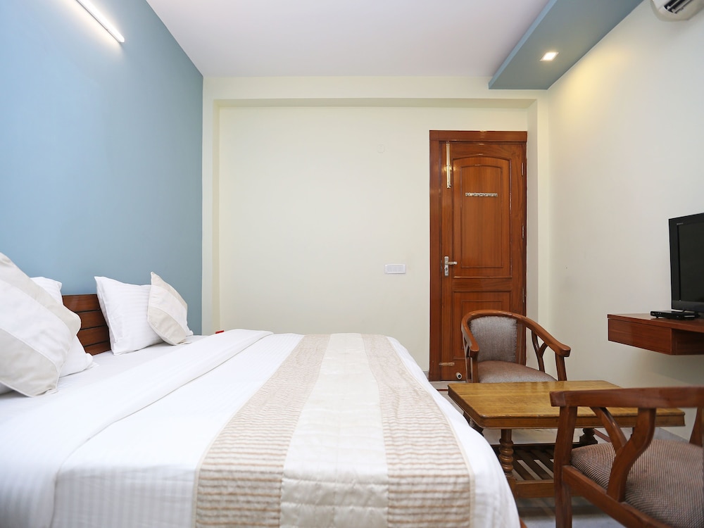 OYO 9581 Green Residency