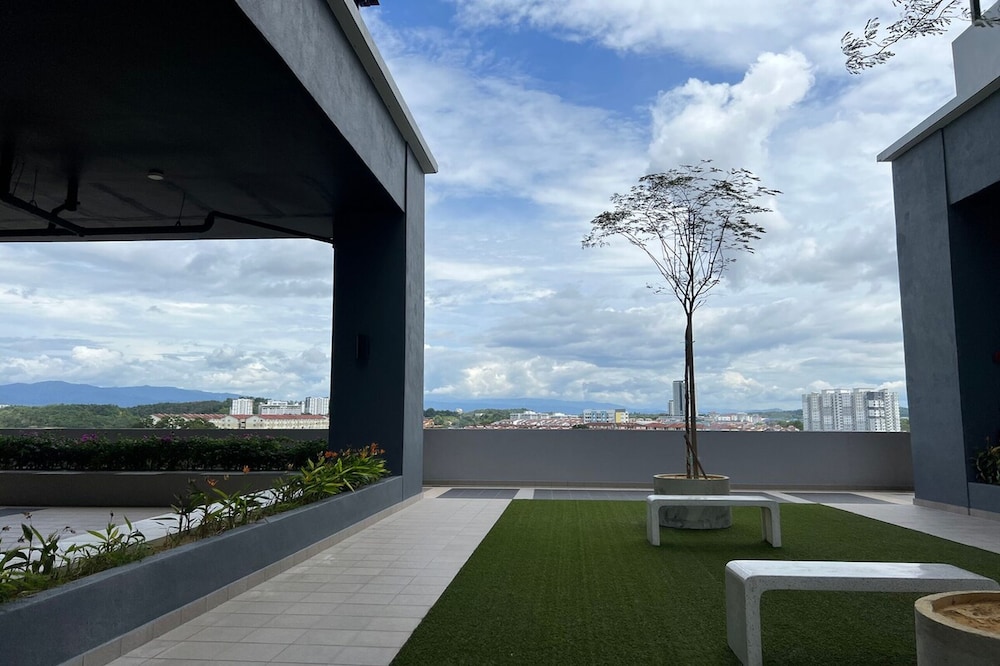 Vista Bangi Serviced Apartments by The River
