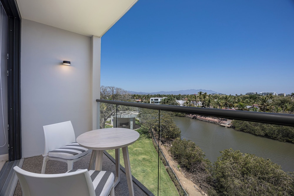 MIO Residences MIO Residences 306 Ab-2br