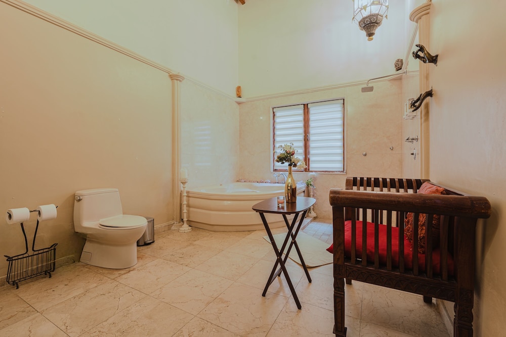 House of Mosaic Aruba - Unique Experience