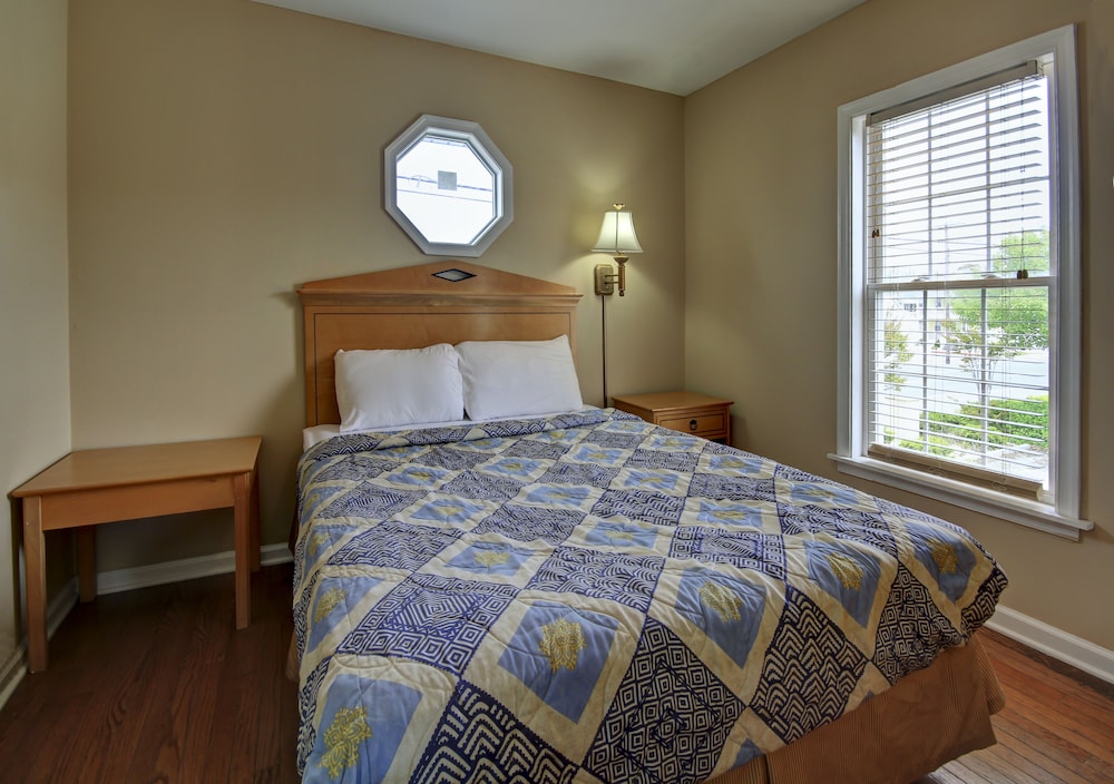 Ambassador Inn view 5