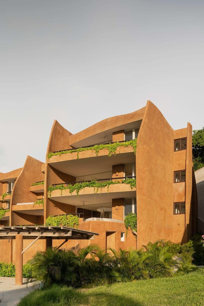 Armadillo Living Villas