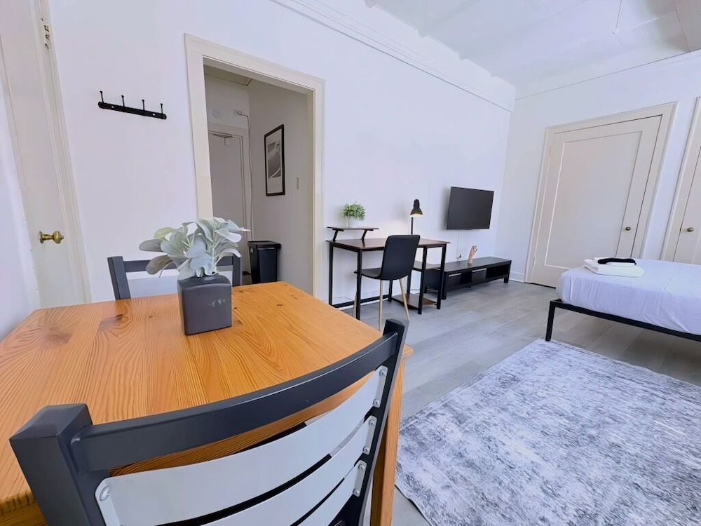 Cozy Gold Coast Studio - SP 1203