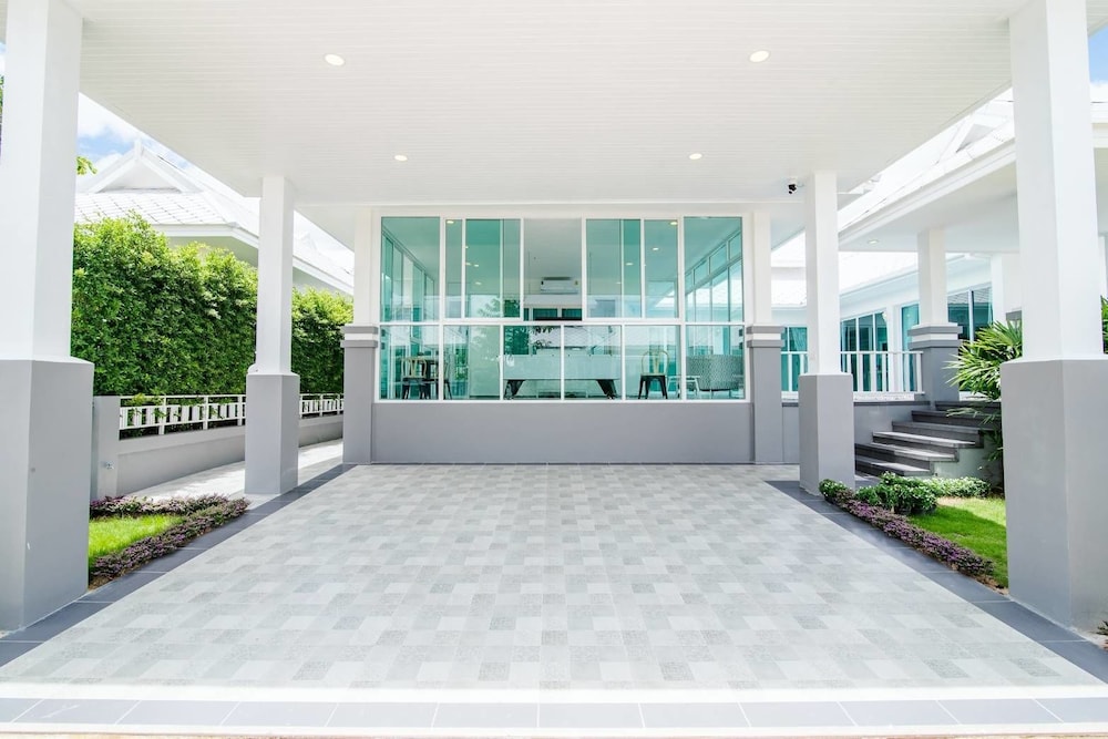 Baan Marwin Hua Hin