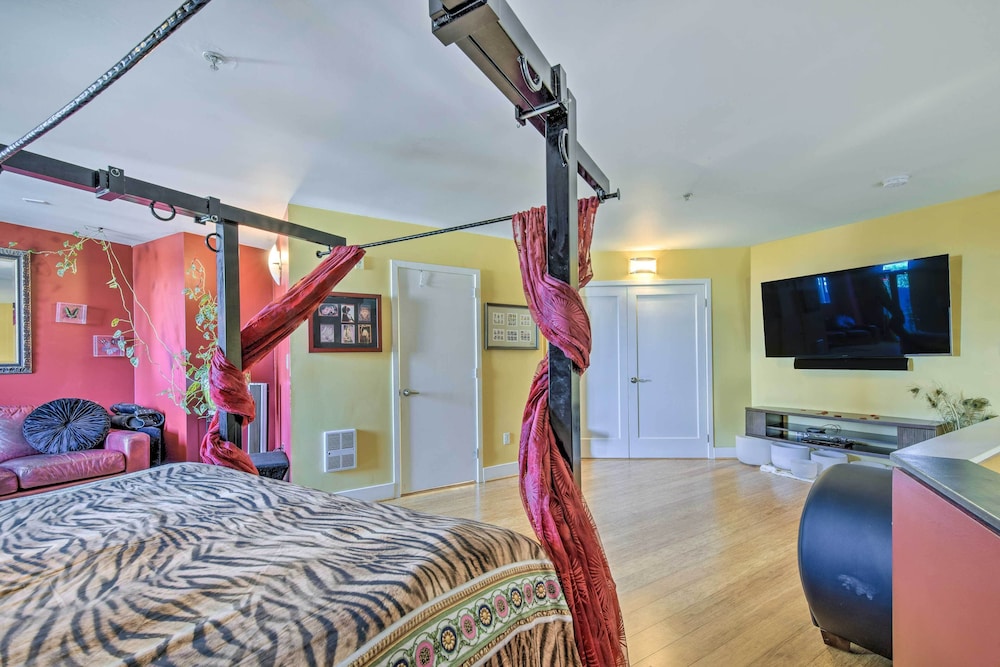 Cozy Emeryville Studio, Near Beaches & Parks! view 3
