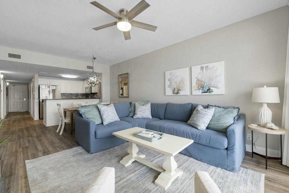 Calypso Beach Resort by Panhandle Getaways
