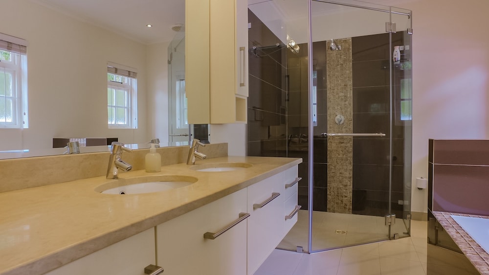 Alphen Lodge Constantia