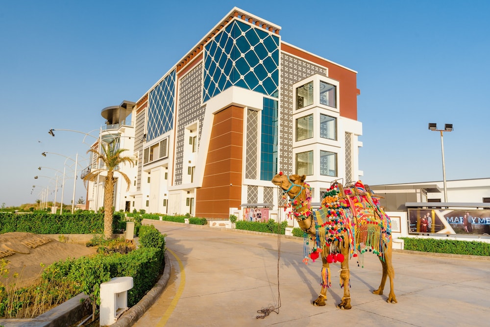 Bikaner Vacations - Dharti Dhora Ri - A Sand Dune Resort - Property Image 2