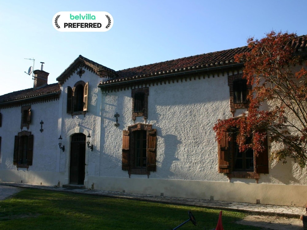 Estate in Pyrenees With Pool and Golf Nearby