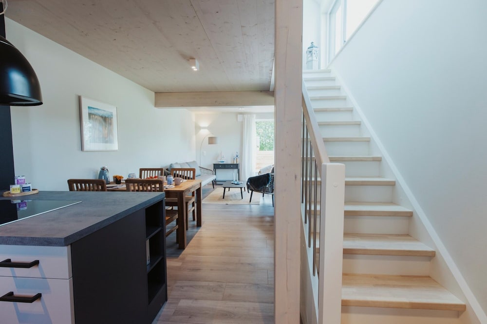 Skandinavisch Eingerichtetes Doppelhaus in Sagard