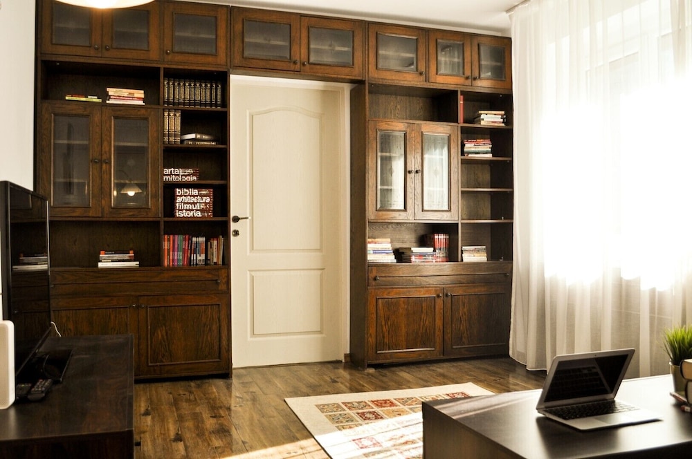 Homey - Strada Batistei 9 view 3