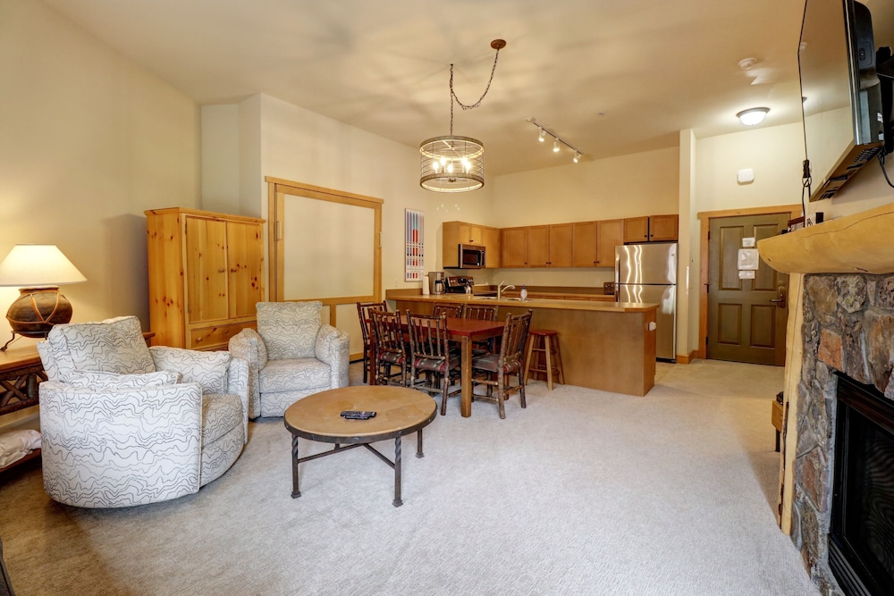SkyRun Vacation Condos Copper Mountain Resort
