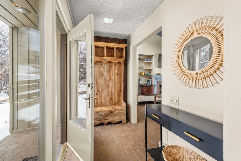 Oak Ridge Retreat by Snowmass Vacations