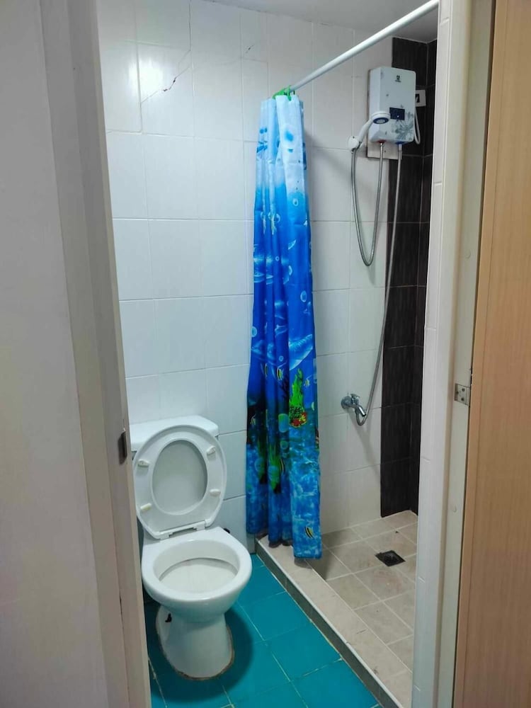 Modern Condo in Quezon City With Private Pool and City Views
