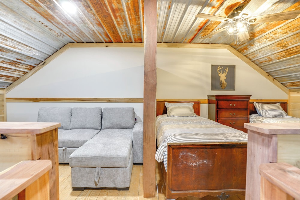 5 Mi to Lake Barkley: Secluded Retreat in Kuttawa