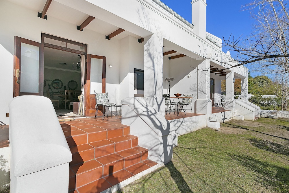 Winelands Golf Lodges at De Zalze