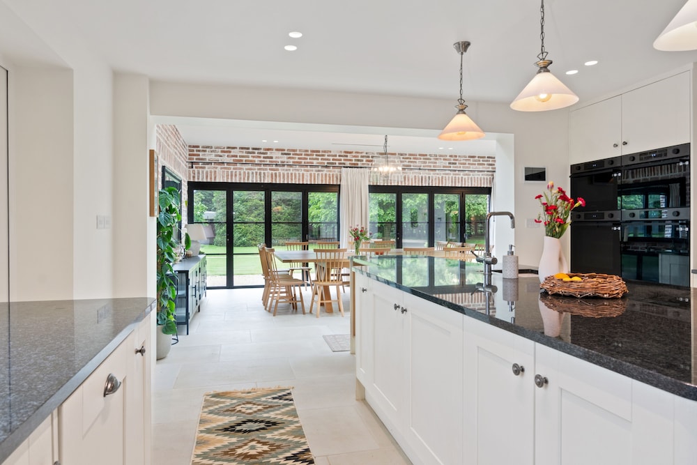 The Manor at Minstrel Court view 2