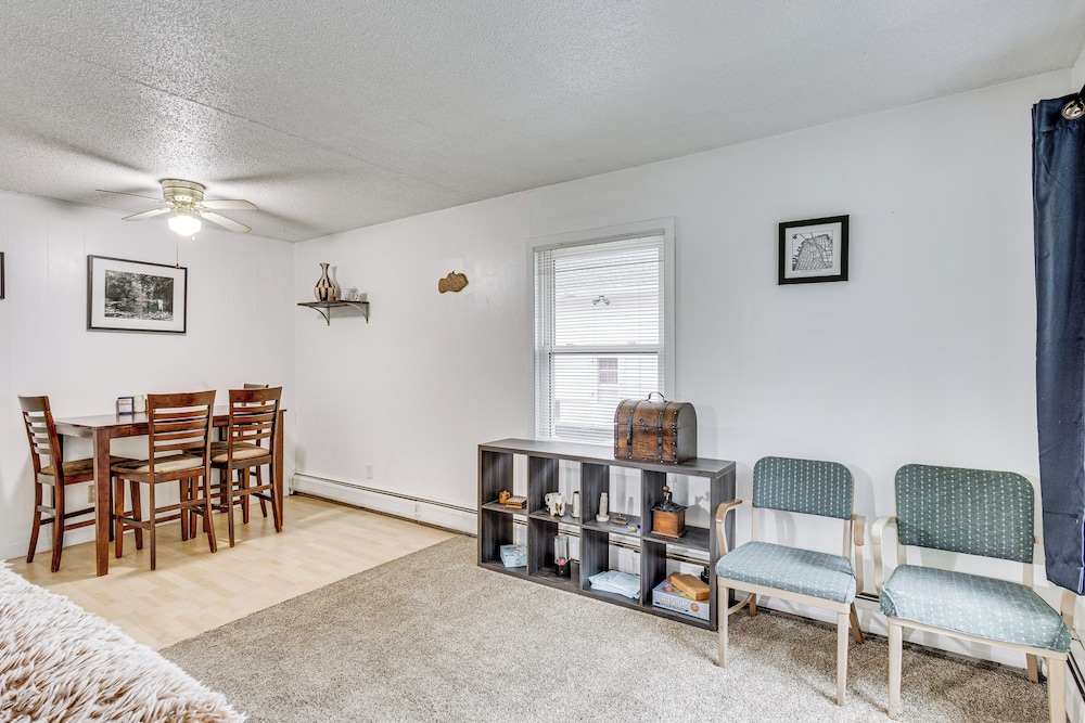 1 Mi to Downtown Bismarck! Residential Duplex