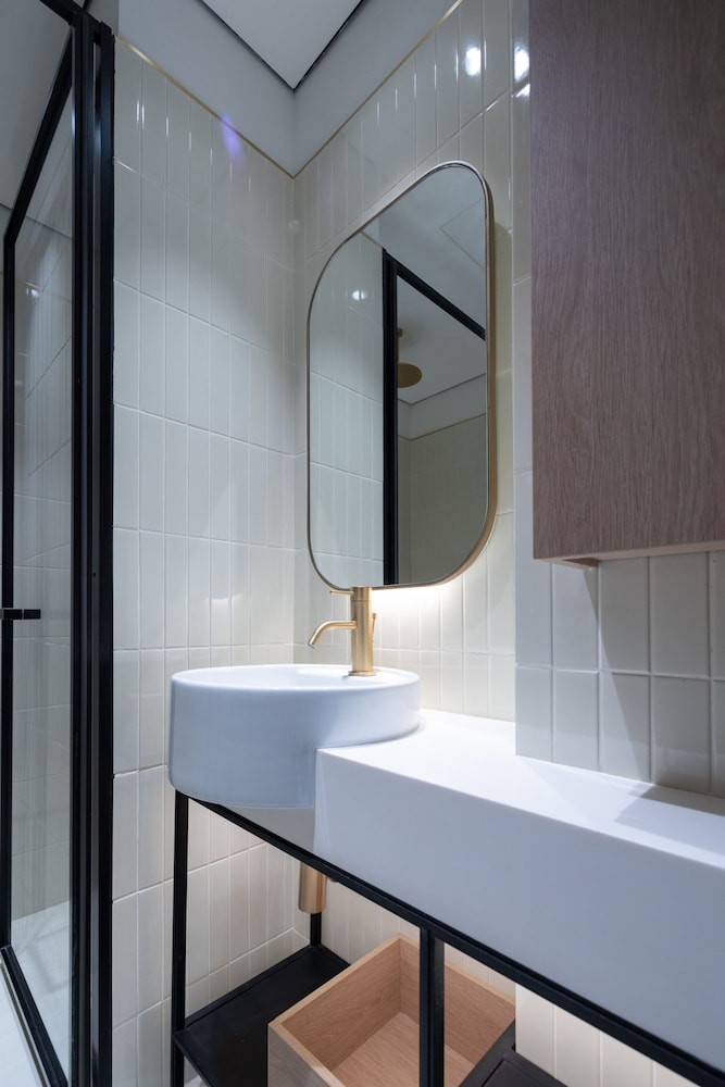Modern Studio at Upside Living With Burj Views - Business Travelers