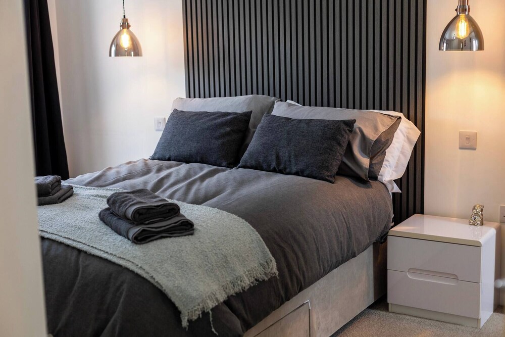 Hampton 3-bedroom Luxury Escape With Parking