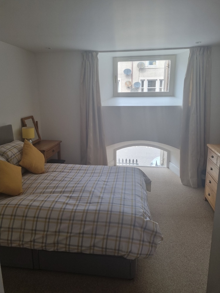 Stunning Spacious Apartment on River Ness view 2