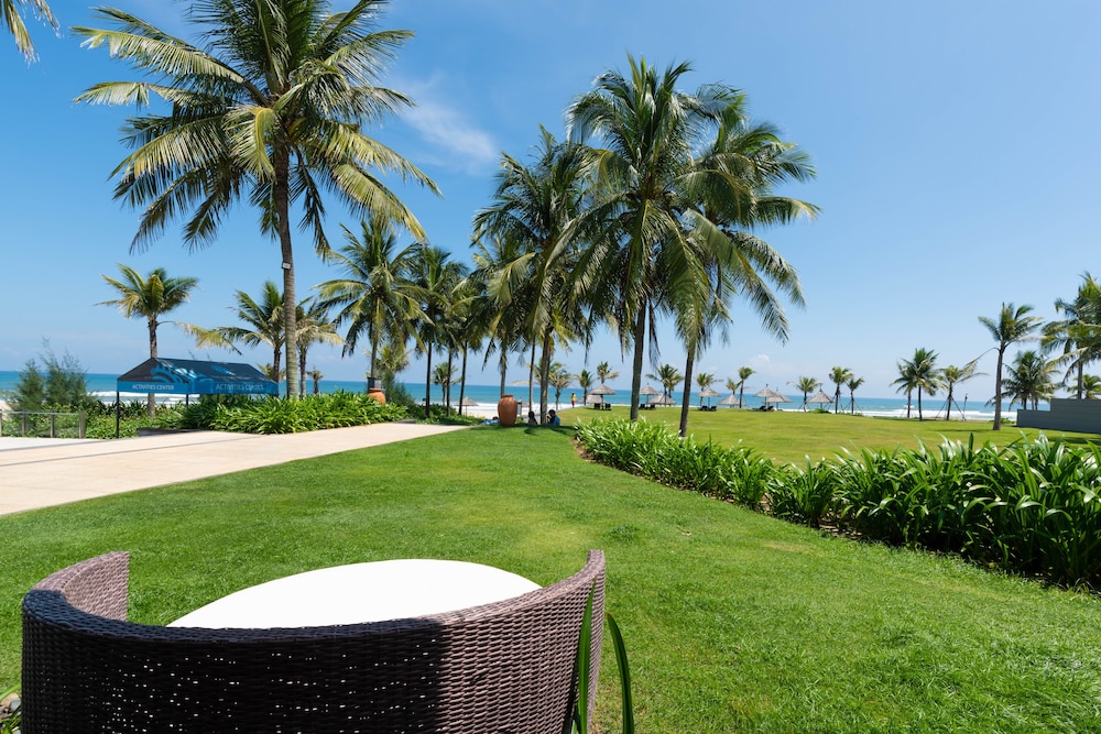 Ocean Villas Beach Resort