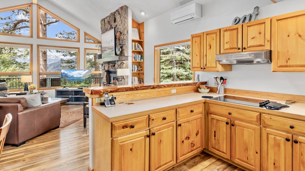 Montane Luxury Vacation Rental At Windcliff 3 Bedroom Home