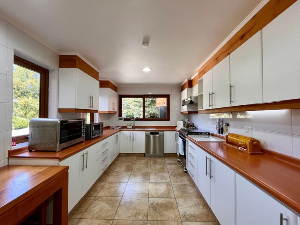Modern Rustic House Playa El Monje Laundry Wifi