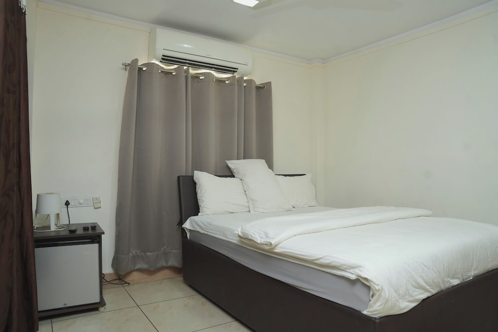 Hotel Grand Leela Krishna