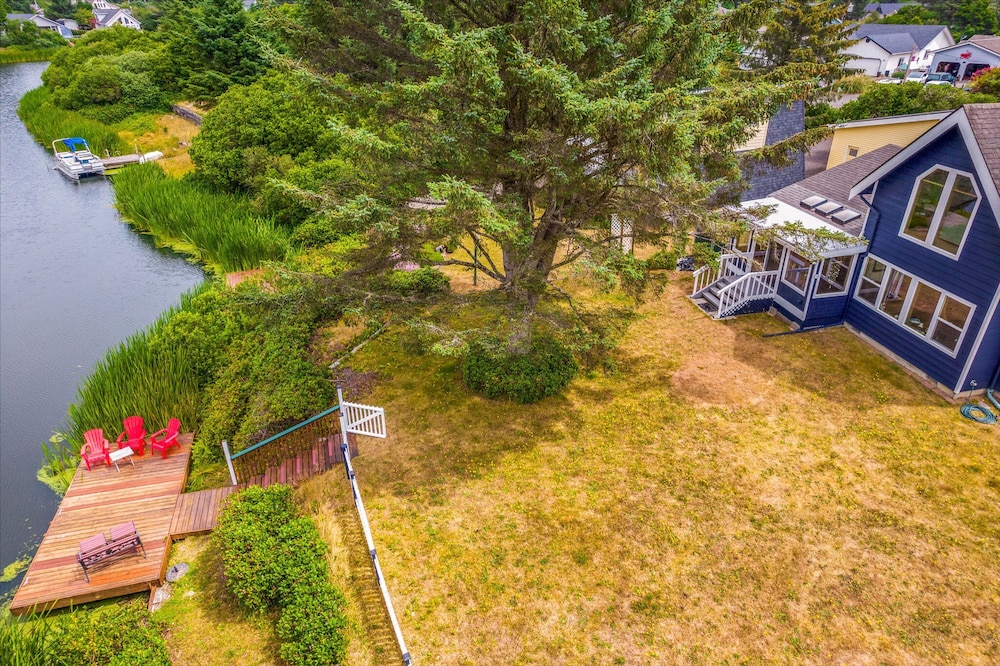 Bluebell Bungalow in Ocean Shores