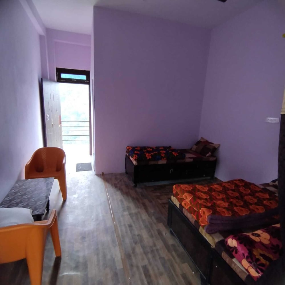 Aditya Guest House And Restaurant