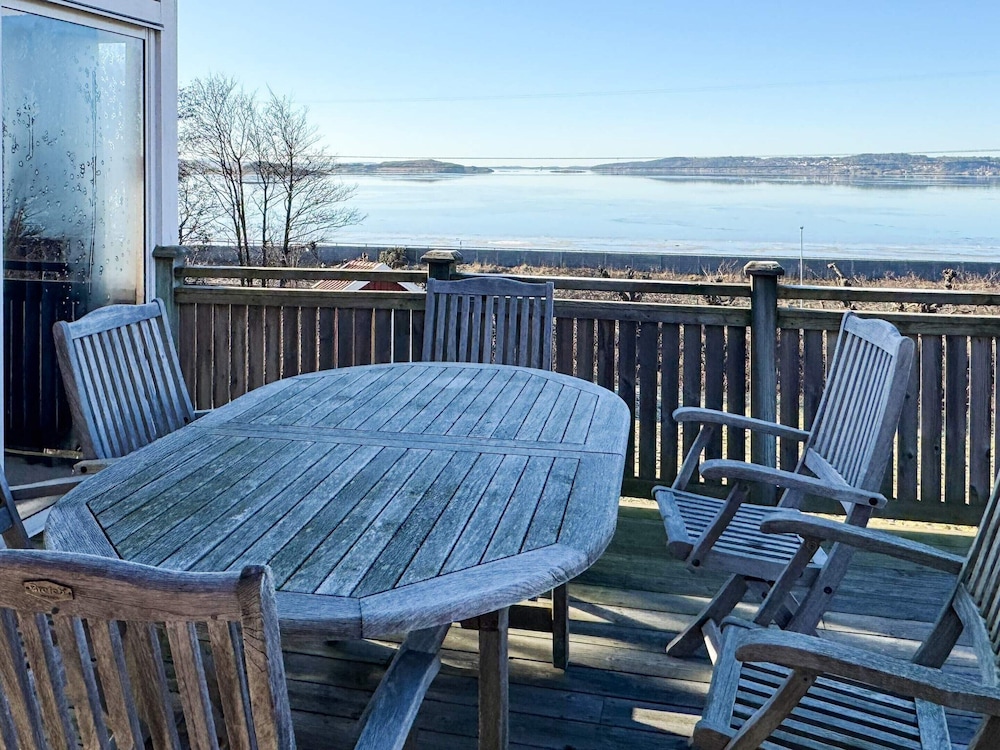 Cottage With Fjord View, Stenungsund