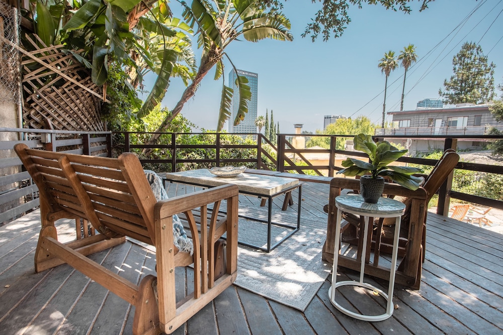 Fredonia by Avantstay Great Views of Studio City