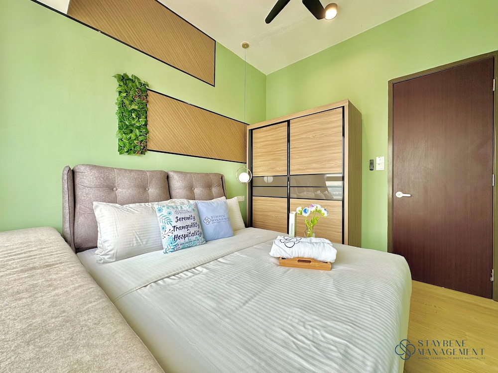 Country Garden Danga Bay Sea View Homestay by Stayrene
