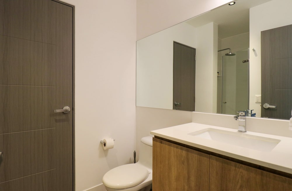 w Dazzling 1BR w Perfect Balcony in San Isidro