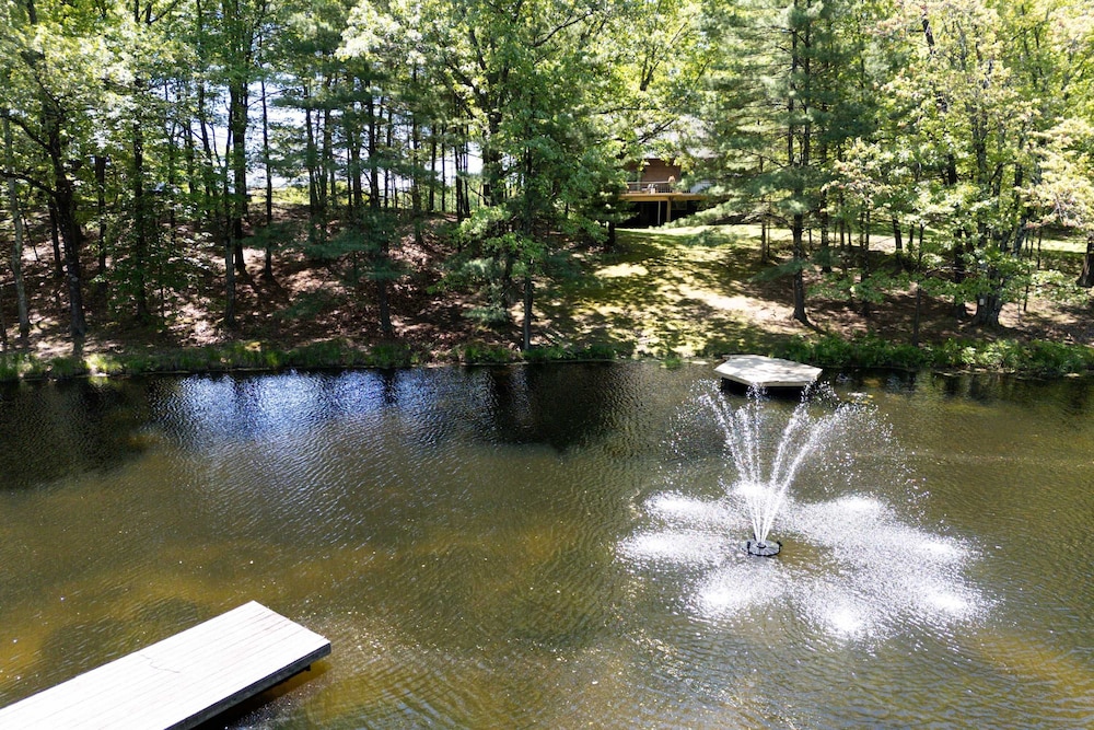 Catskill Estate w Epic Views hot tub