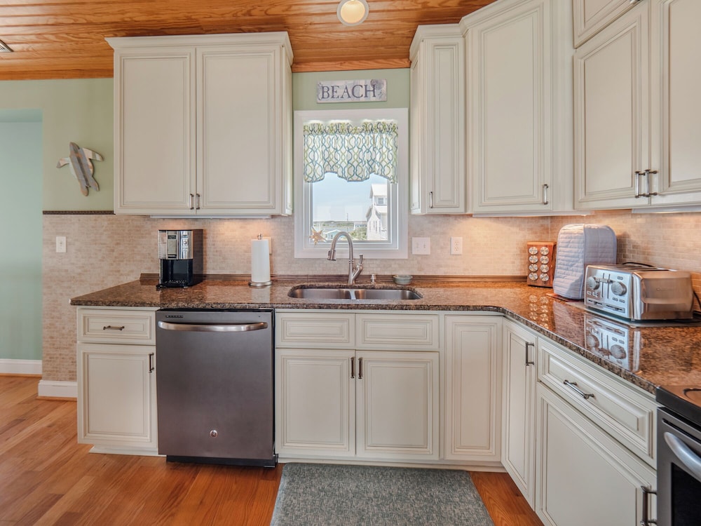 10,000 Reasons by Topsail Realty