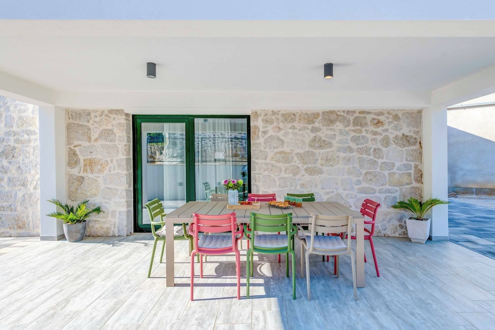 Villa Elegant Stone en Runovići
