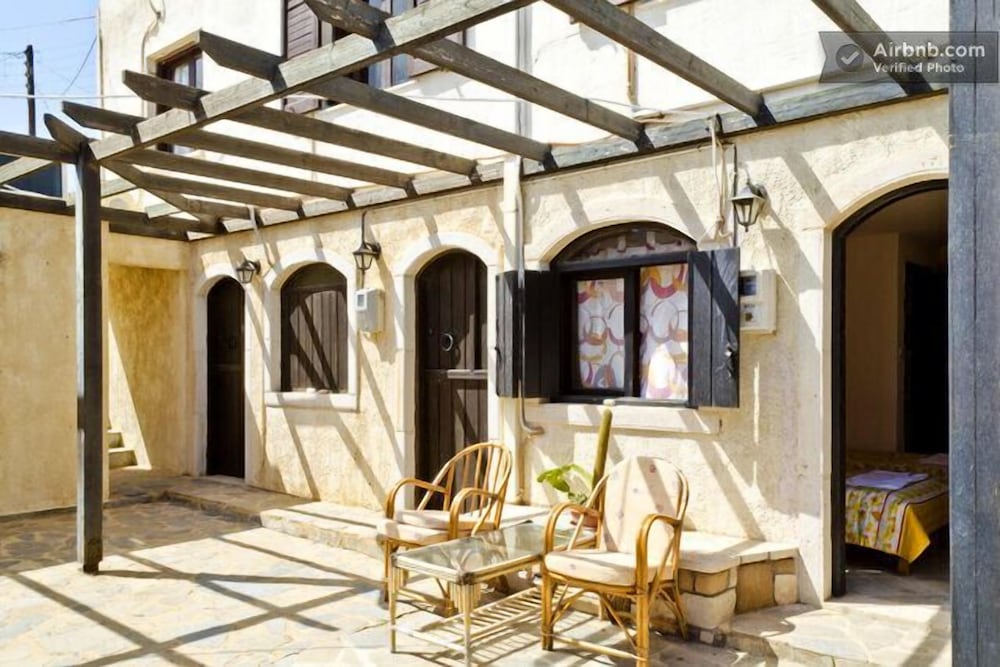 Coral Rooms