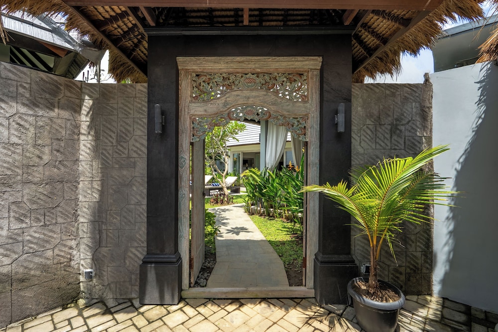 Luxury Aliya Villa by Betterplace