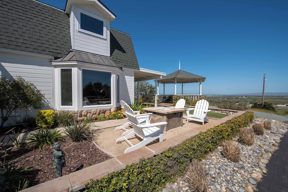 Hidden Acre Vineyard Estate