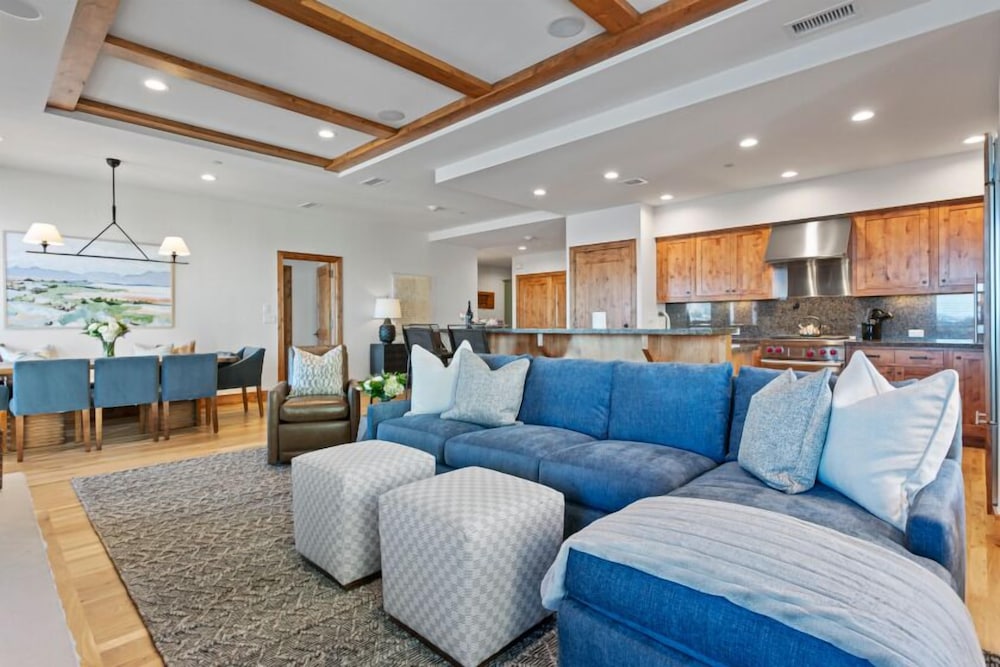 305 - Three Bedroom Shooting Star 3 Condo