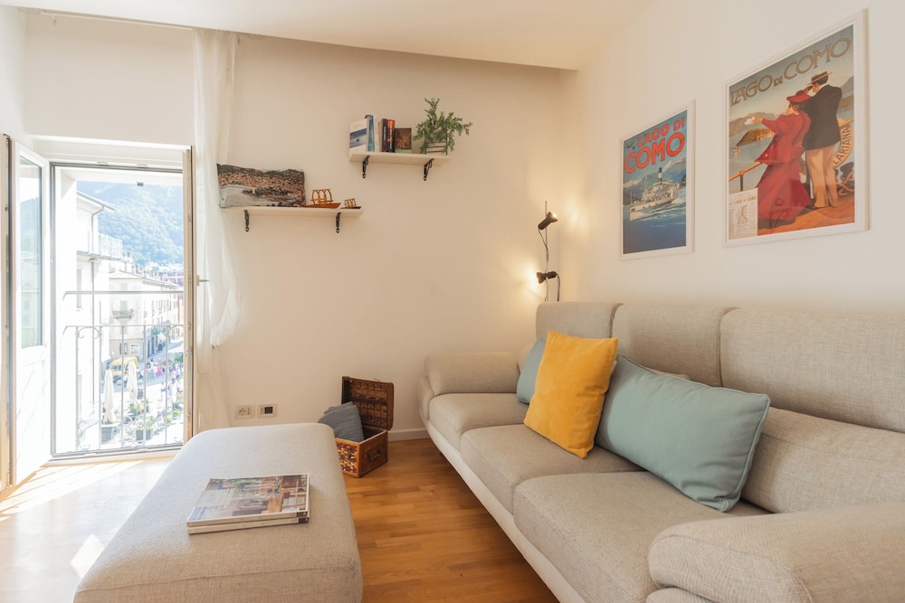 Linda Apartments by Rent all Como