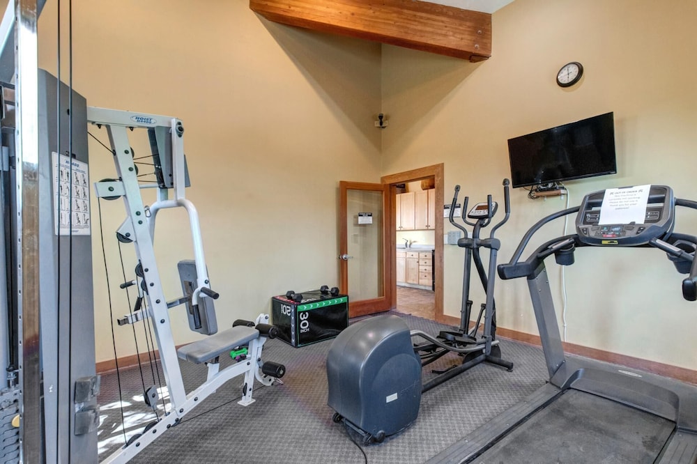 KBM Resorts Crestview Condos Spacious Condo Near Olympic Park With gas Fireplace, Year-round Pool, hot Tub, City Wide Shuttle Access. Cvc-308b