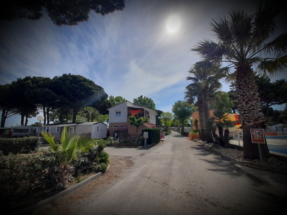 Camping les Jardins d'Agathe view 3