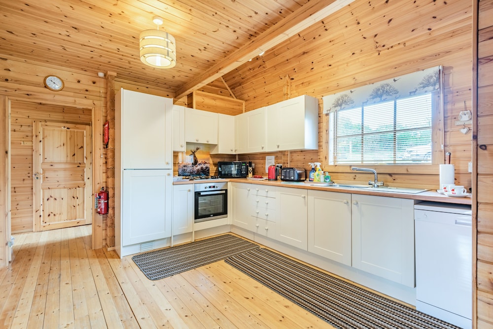 Robin Lodge