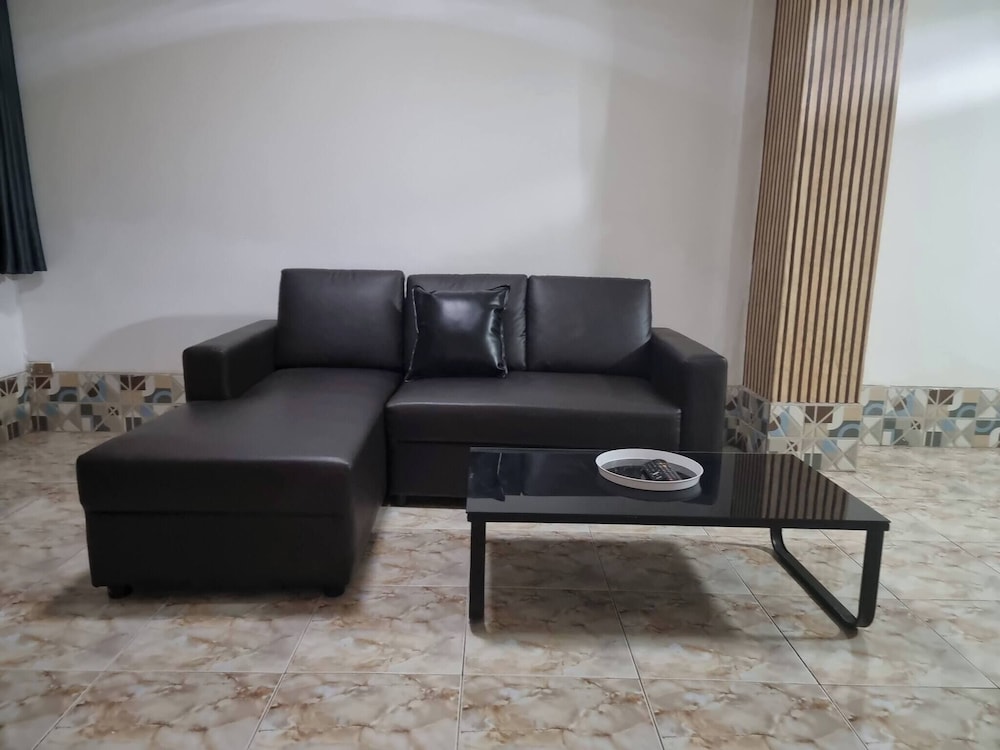 Chiang Mai Oasis 2-bedroom Home With Private Entrance & Modern Amenities
