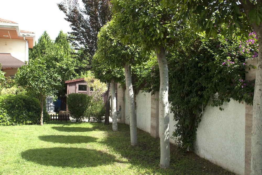 Bamont Villas