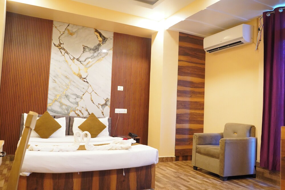 Hotel Pranjal Inn