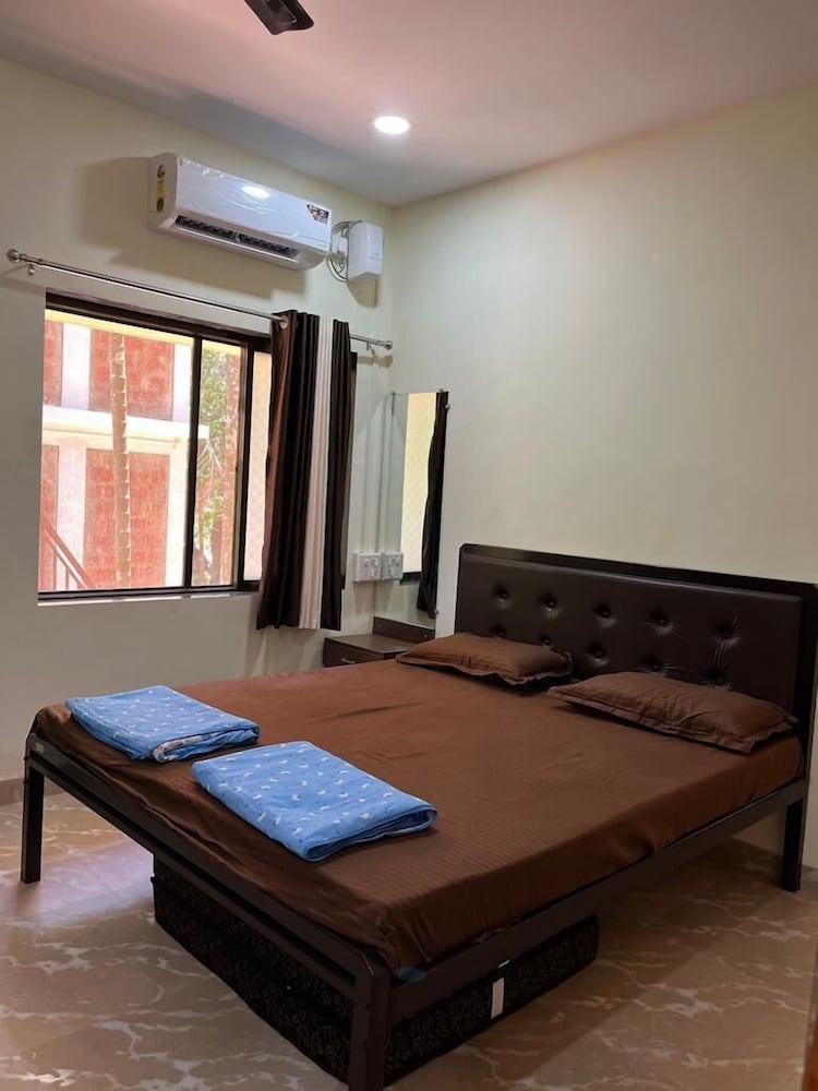 Green Breeze Resort
